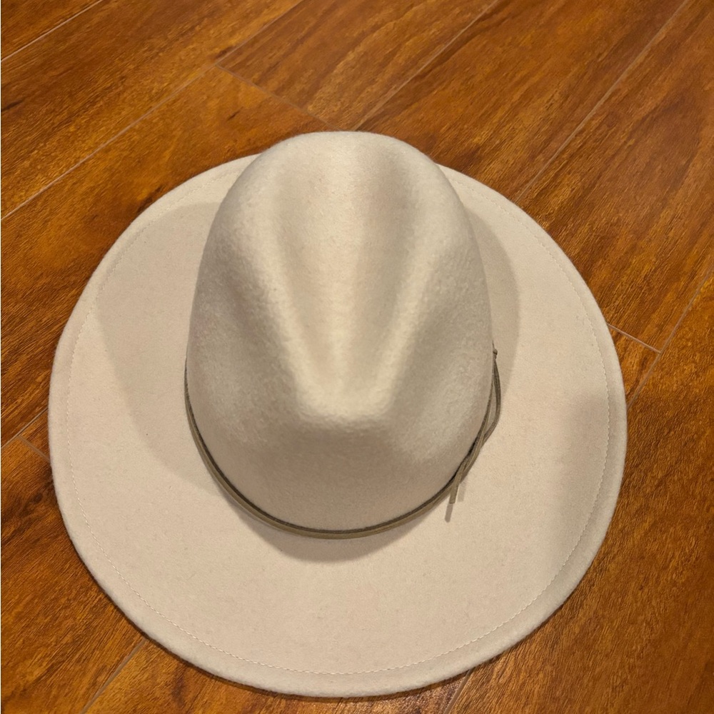 Abercrombie & Fitch Cream Fedora Hat